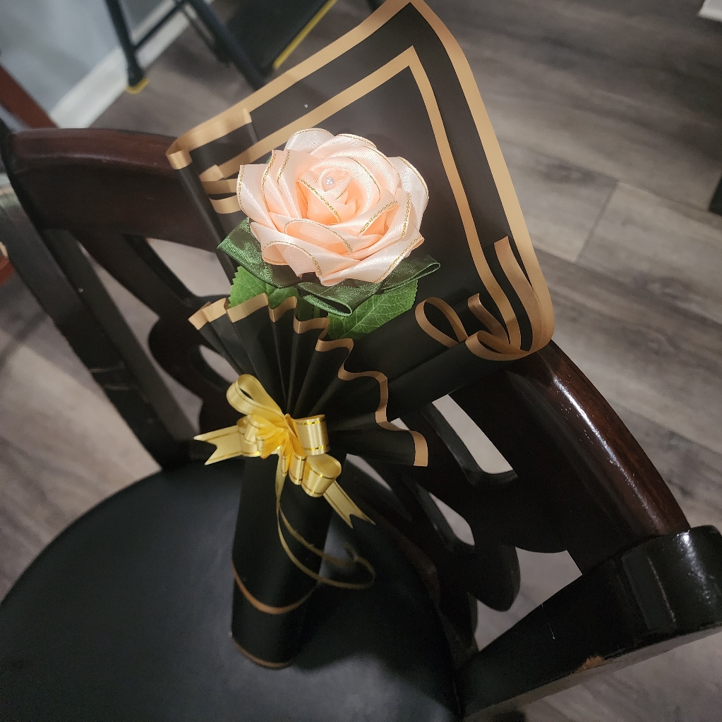 Eternal Flower (Champagne Color)